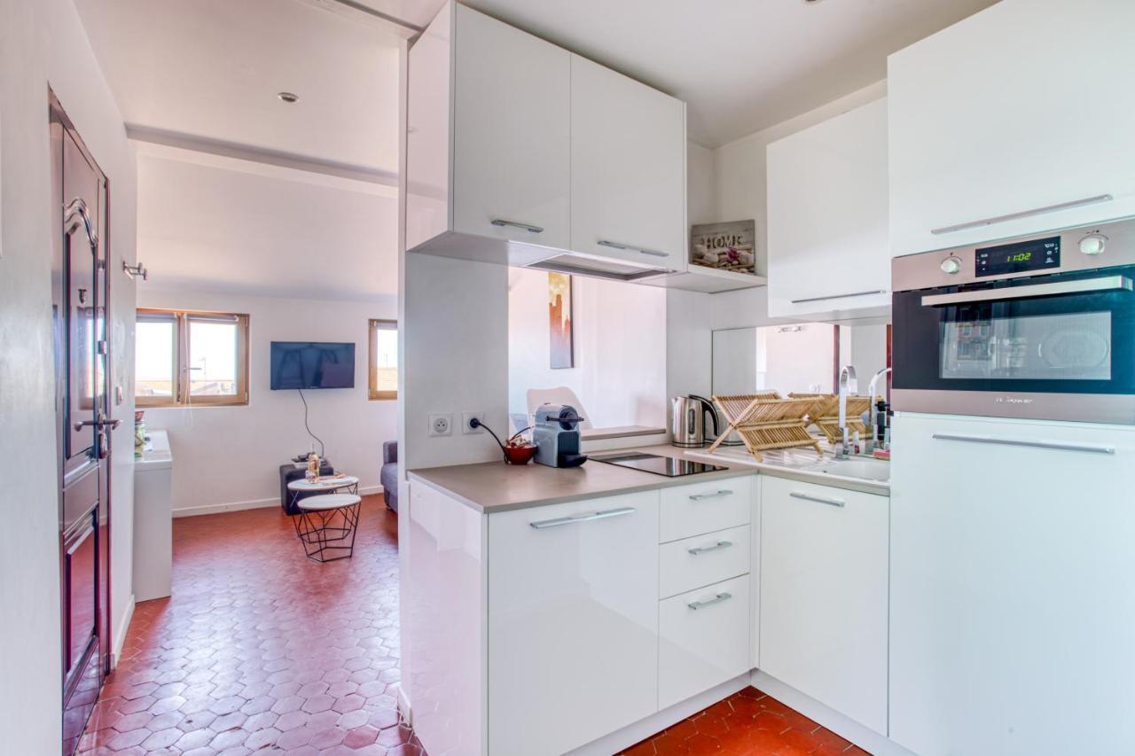 Apartamento Gilly 4 - Exceptional 2Beds, Sea View, Modern,A/C, Old Town Niza Exterior foto